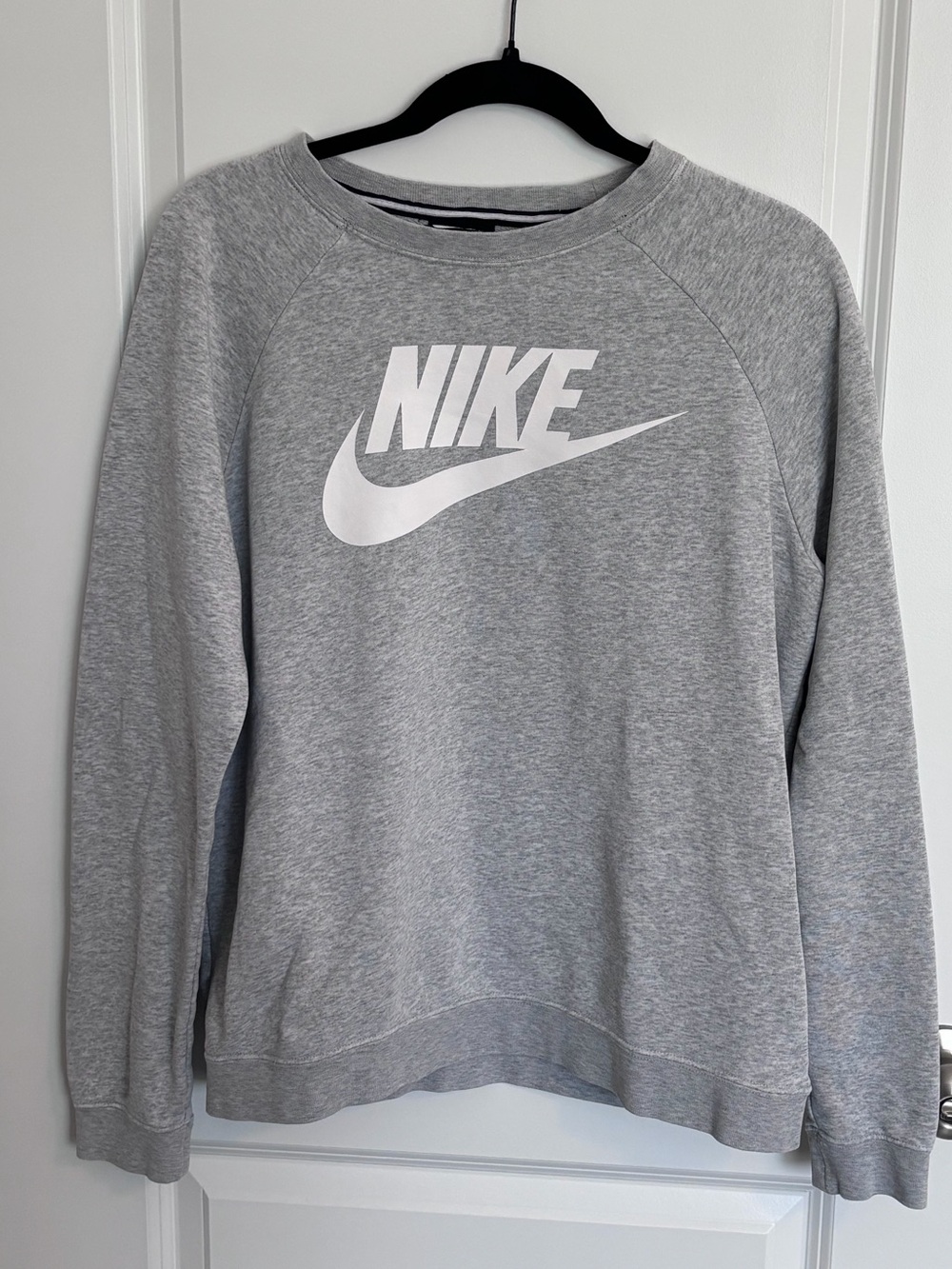 Nike | Gray Logo Sweatshirt
